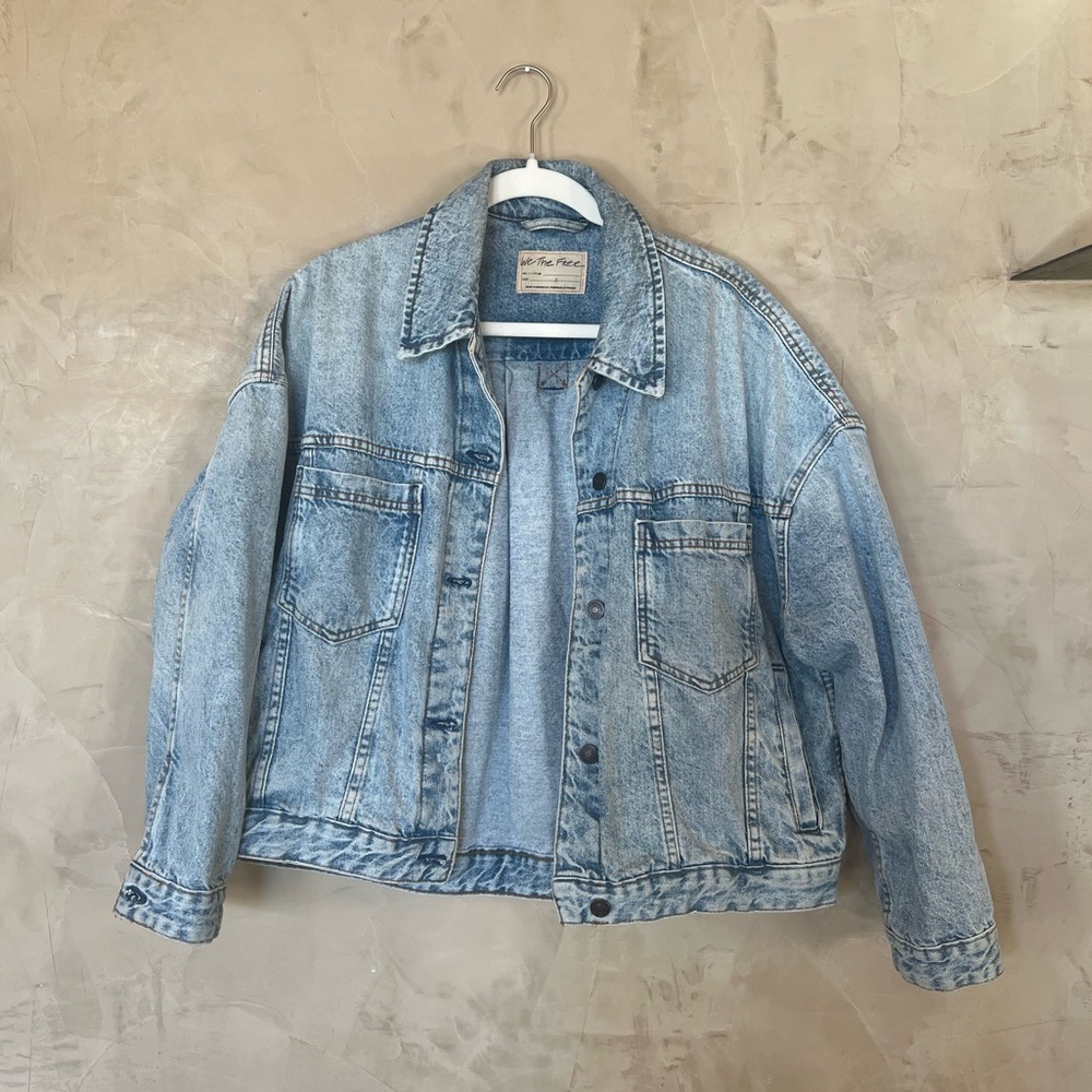 Oversized denim jacket.